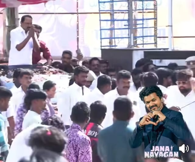 காரில் ஊர்வலமாக வந்து விஜய் ரசிகர்ளோடு சேர்ந்து ஜனநாயகன் FDFS பார்த்த அமைச்சர் செங்கோட்டையன்