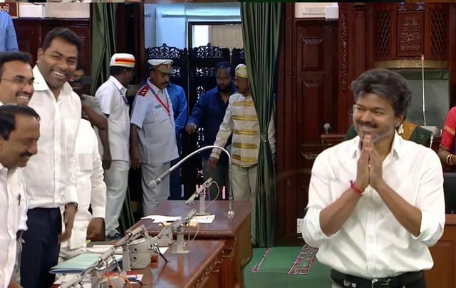 தமிழ்த்தாய் வாழ்த்துக்கு முதன்மை – முதலமைச்சர் விஜய் சட்டசபையில் தீர்மானம்