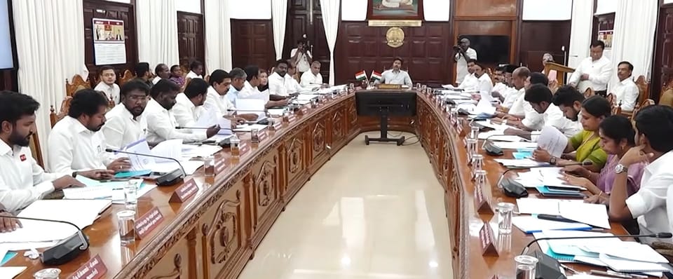 எனக்கு அமைச்சர்கள் முக்கியமா மக்கள் முக்கியமா என கேட்டால் மக்கள்தான் முக்கியம் என்று சொல்லுவேன் - முதலமைச்சர் ஜோசப் விஜய்