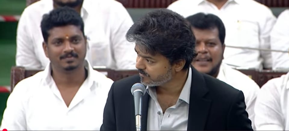 யார் அந்த ரதீஷ்?